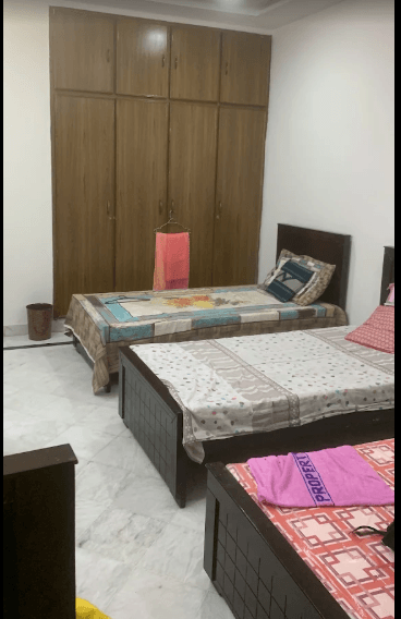 Girls Hostel I-8/2 (Service Rd)