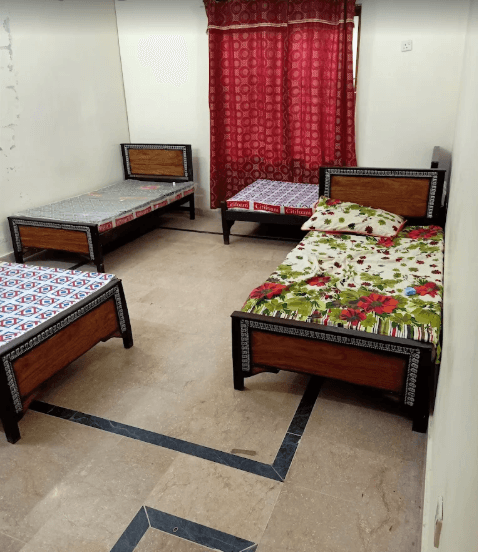 Students Girls Hostel I-8/2, photo 2