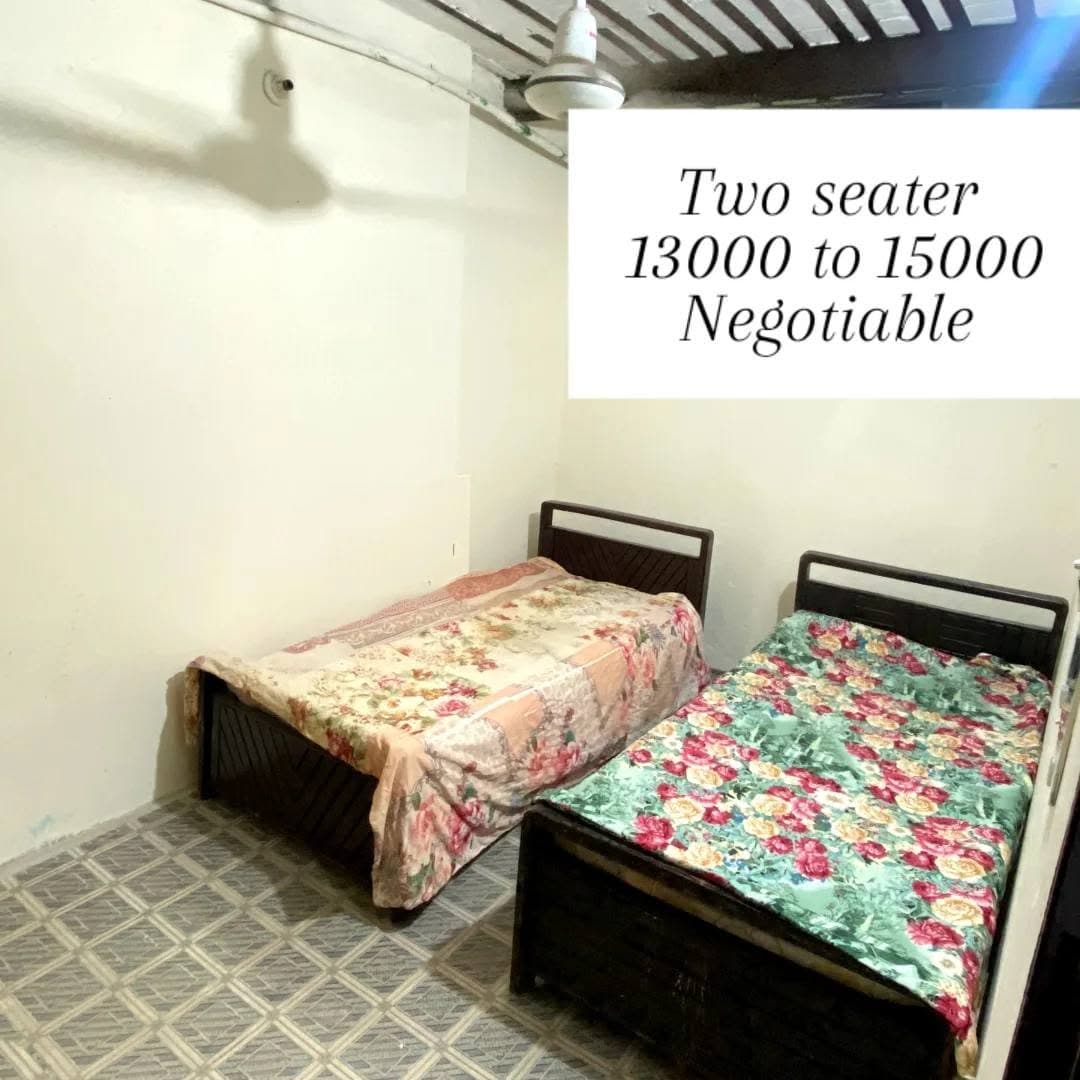 White Petal Girls Hostel (Akram Park, Gulberg III), photo 1