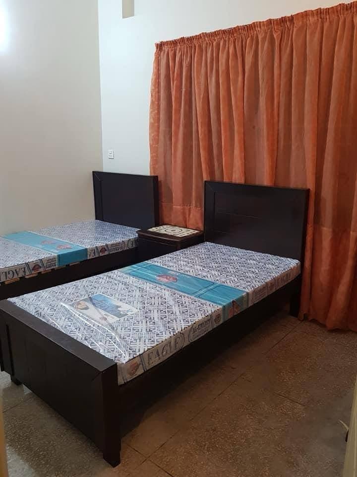 Hostel for Girls UMT Road