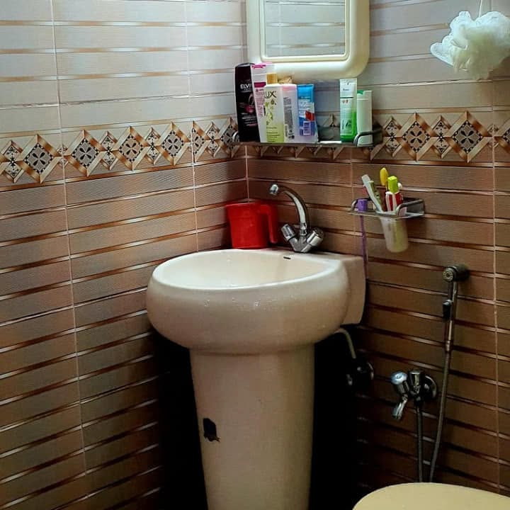 Saffron Girls Hostel (Shalley Valley, Range Road), photo 3
