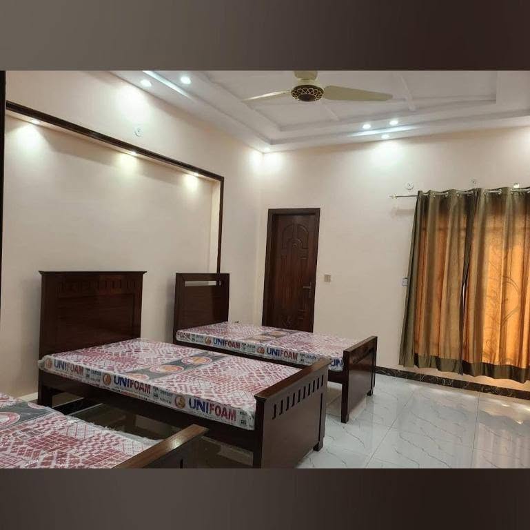Bahria Town Girls Hostel (Phase 7), photo 2