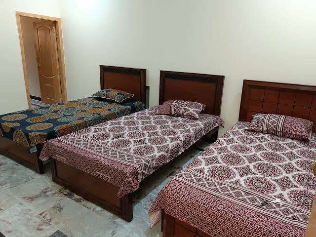 Bahria Town Girls Hostel (Phase 7), photo 3