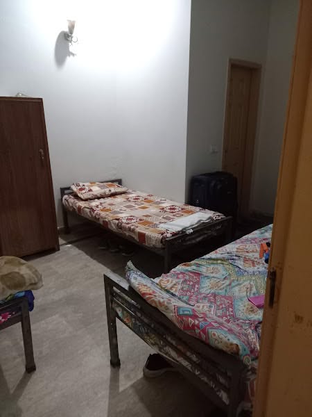 Students Boys Hostel near UCP, photo 3