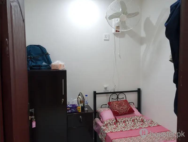 Nayab Square Boys Hostel (Sadaat Town, near LUMS), photo 2