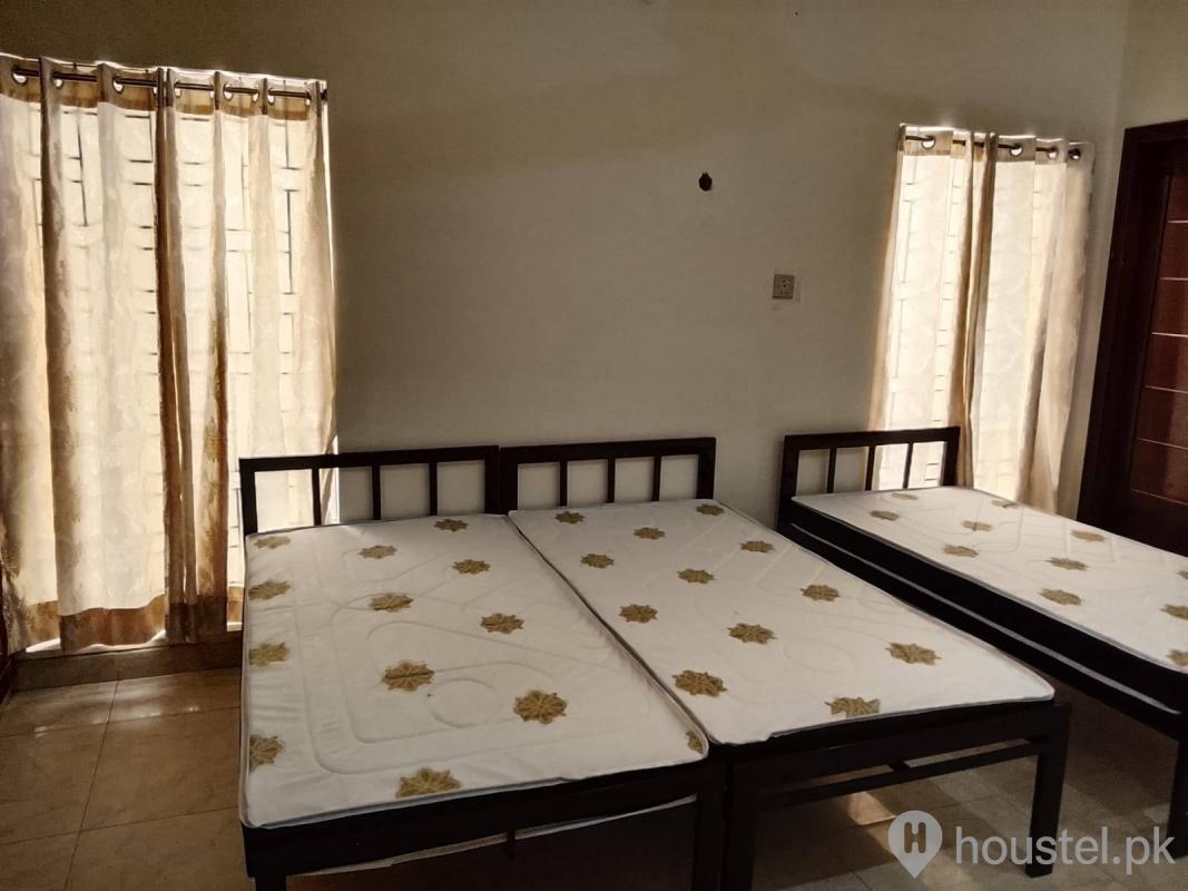 Sumaira Girls Hostel (LDA Avenue 1, near COMSATS), photo 3