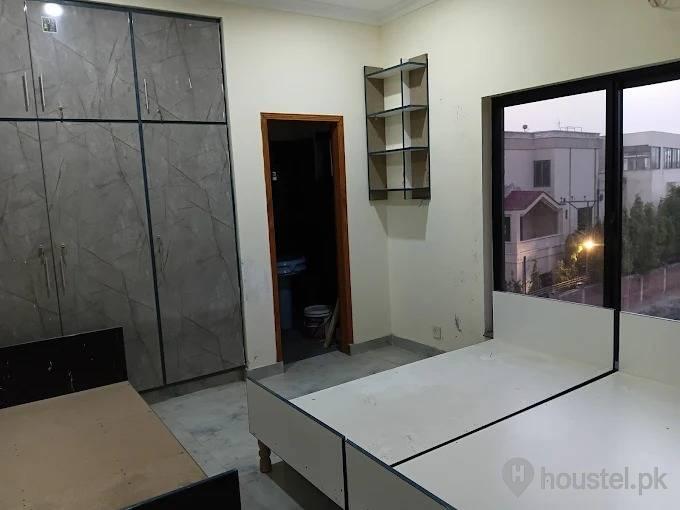 Talib Girls Hostel (Khayaban-e-Zafar, near UOL), photo 6