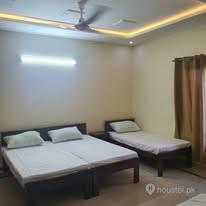 Arif & Aqdus Girls Hostel (near UOL), photo 5