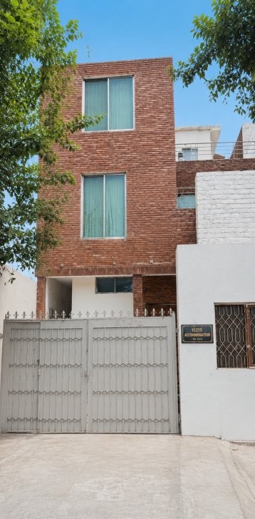 Elite Accommodation Girls Hostel (Faisal Town)