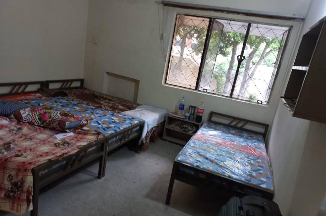 Adam's Lodges Boys Hostel (Shershah Block)
