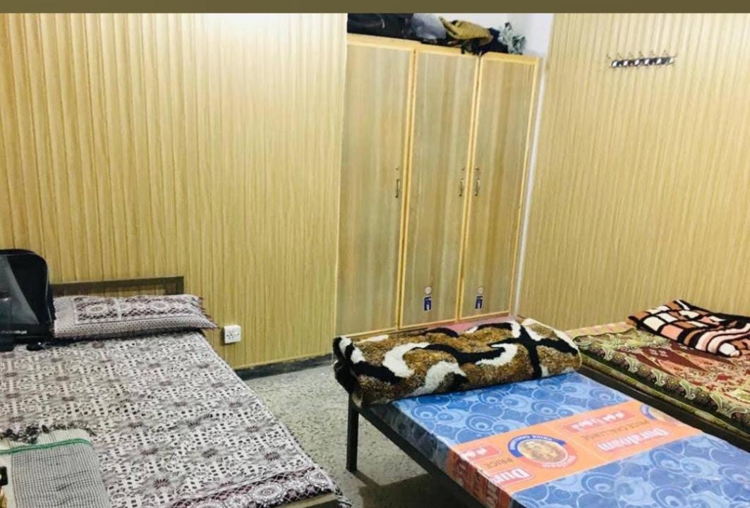 Adam's Lodges Boys Hostel (Shershah Block), photo 5