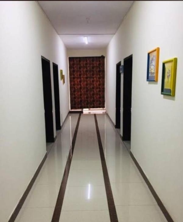 Al-Nisa Girls Hostel (Lodge Road, Old Anarkali)