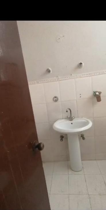 Fatima Boys Hostel (Valencia Town), photo 3