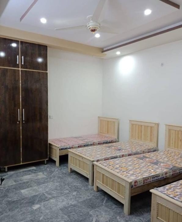 Continental Girls Hostel (Gulberg III), photo 2