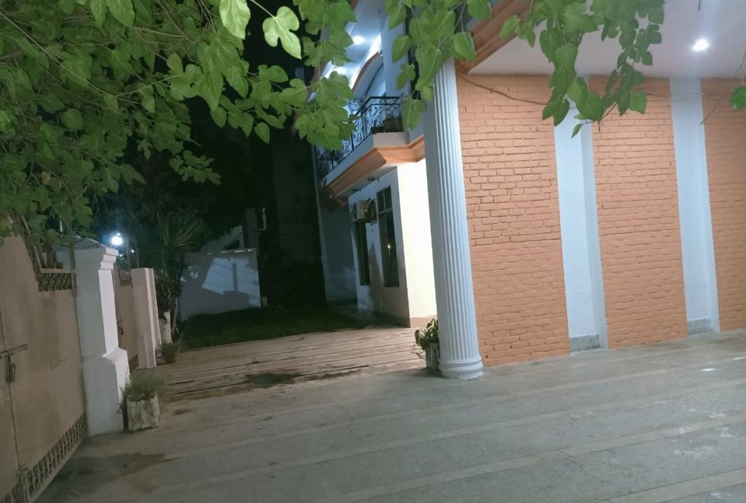 Royal Luxury Girls Hostel (Garden Town), photo 4