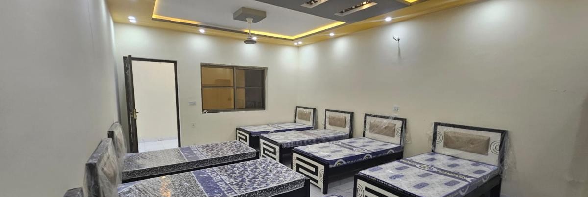 London Boys Hostel (Chinar Bagh), photo 3