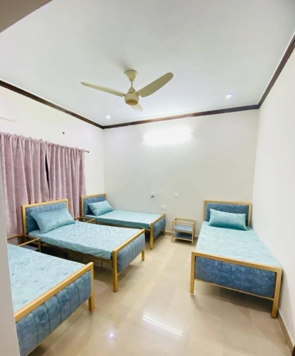 Rehman Boys Hostel (Johar Town)