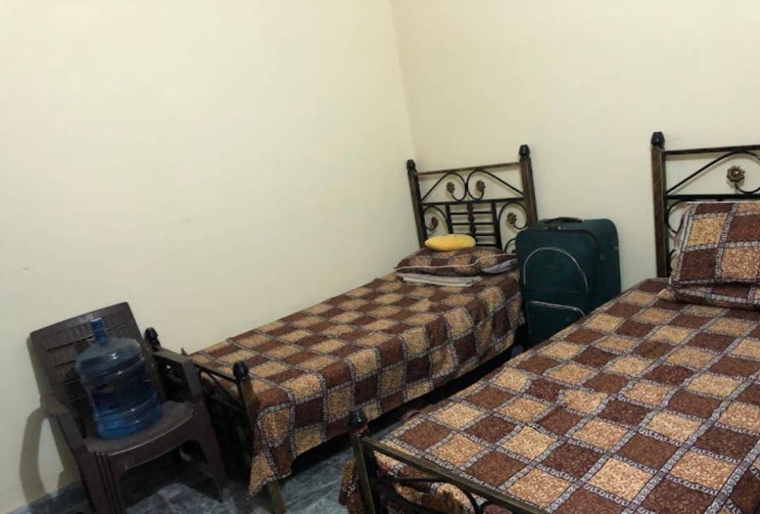 Tehreem Stellar Girls Hostel (Wahdat Road), photo 3