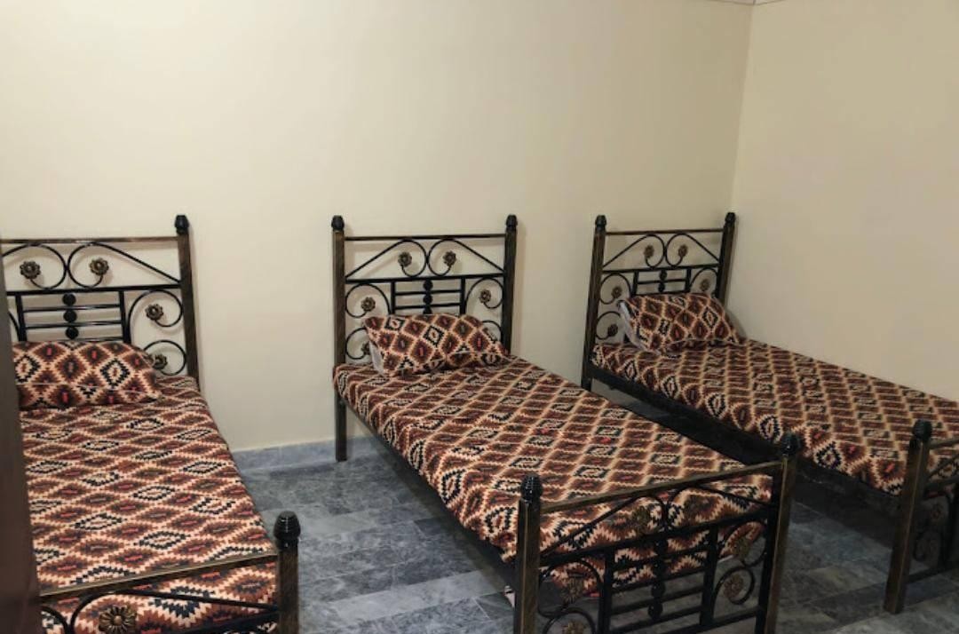 Tehreem Stellar Girls Hostel (Wahdat Road), photo 2