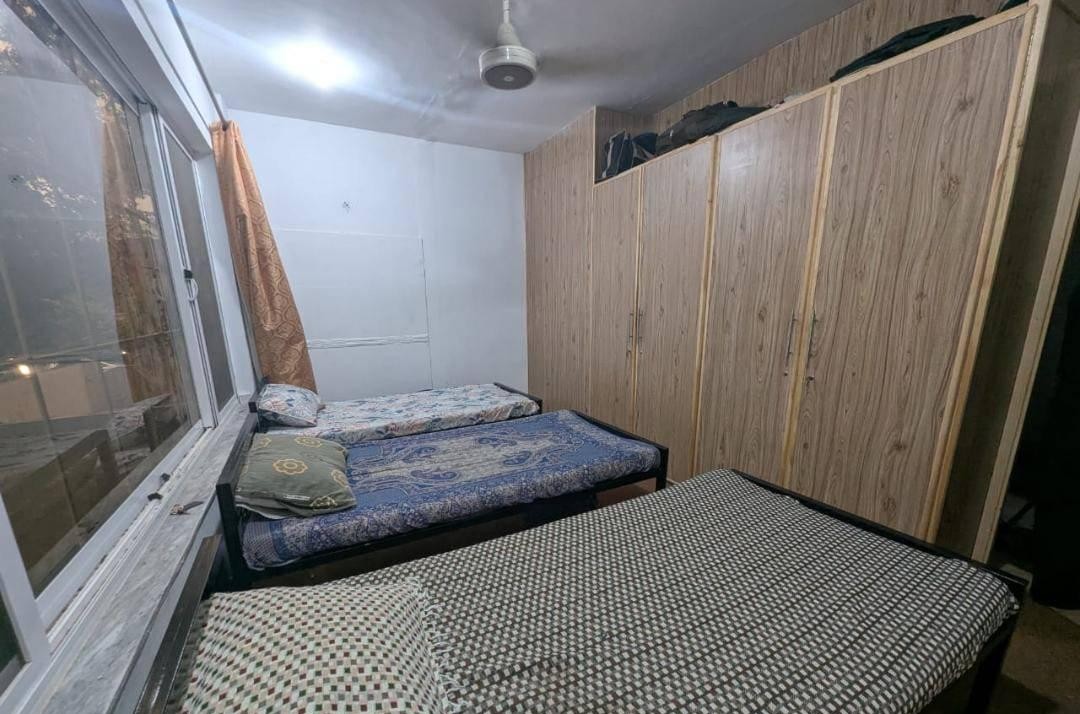 Jr Accommodations (Model Town Ext.)