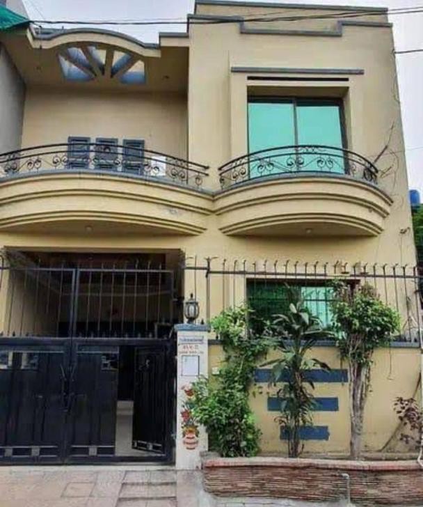Maryam's Girls Hostel (Johar Town)