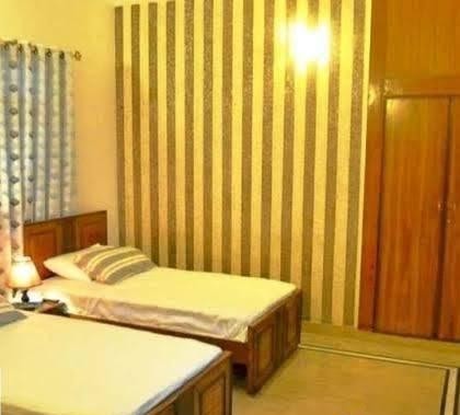 Pak Kashmir Boys Hostel (Khadim Hussain Road), photo 2