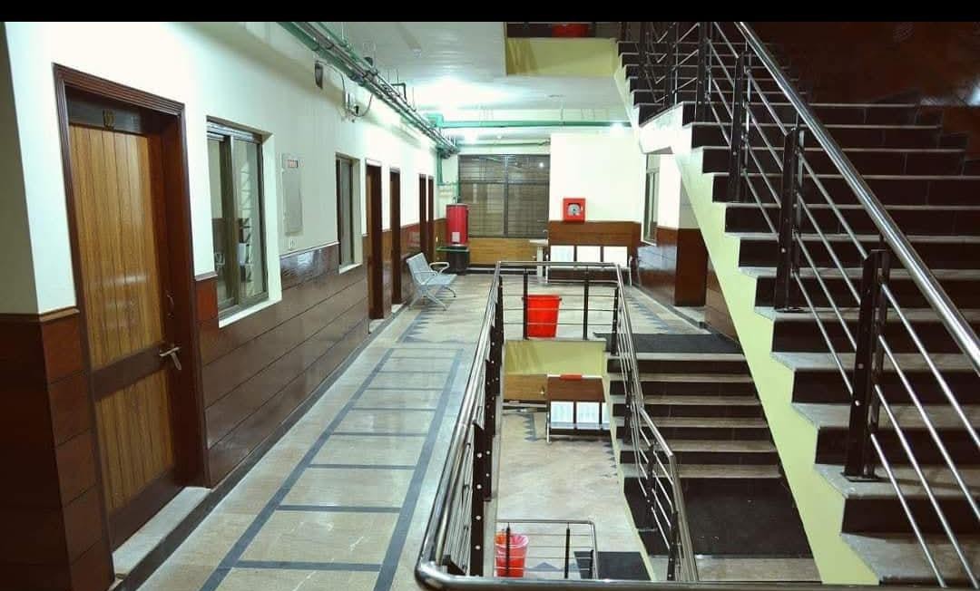 Nafees Boys Hostel (Royal Avenue), photo 4