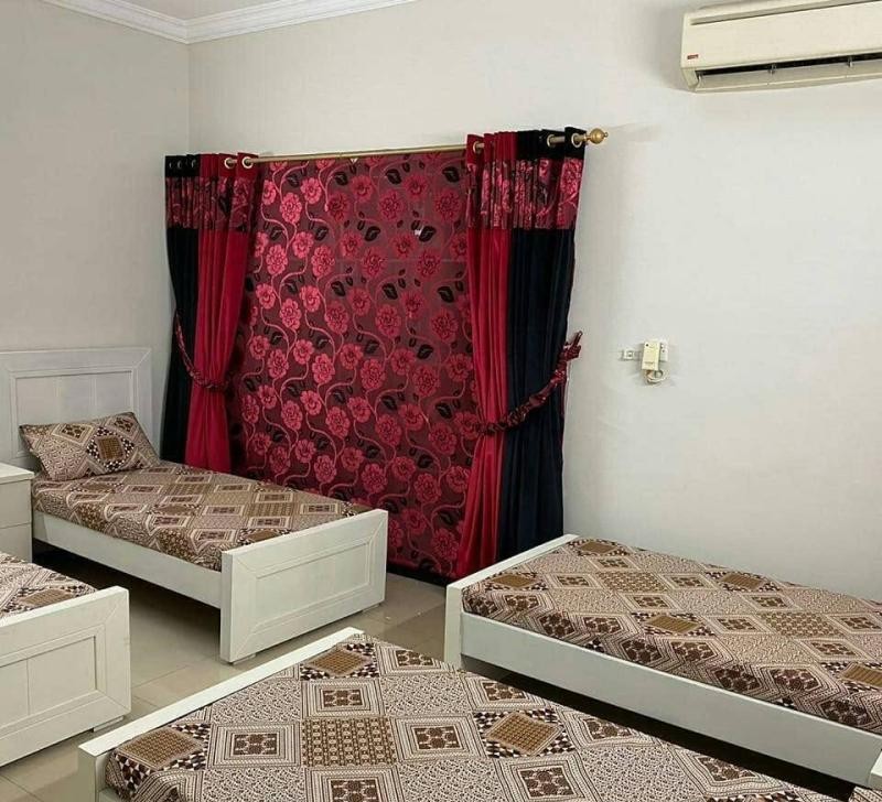 Premier Girls Hostel UOL Branch (DHA 11 Rahbar)