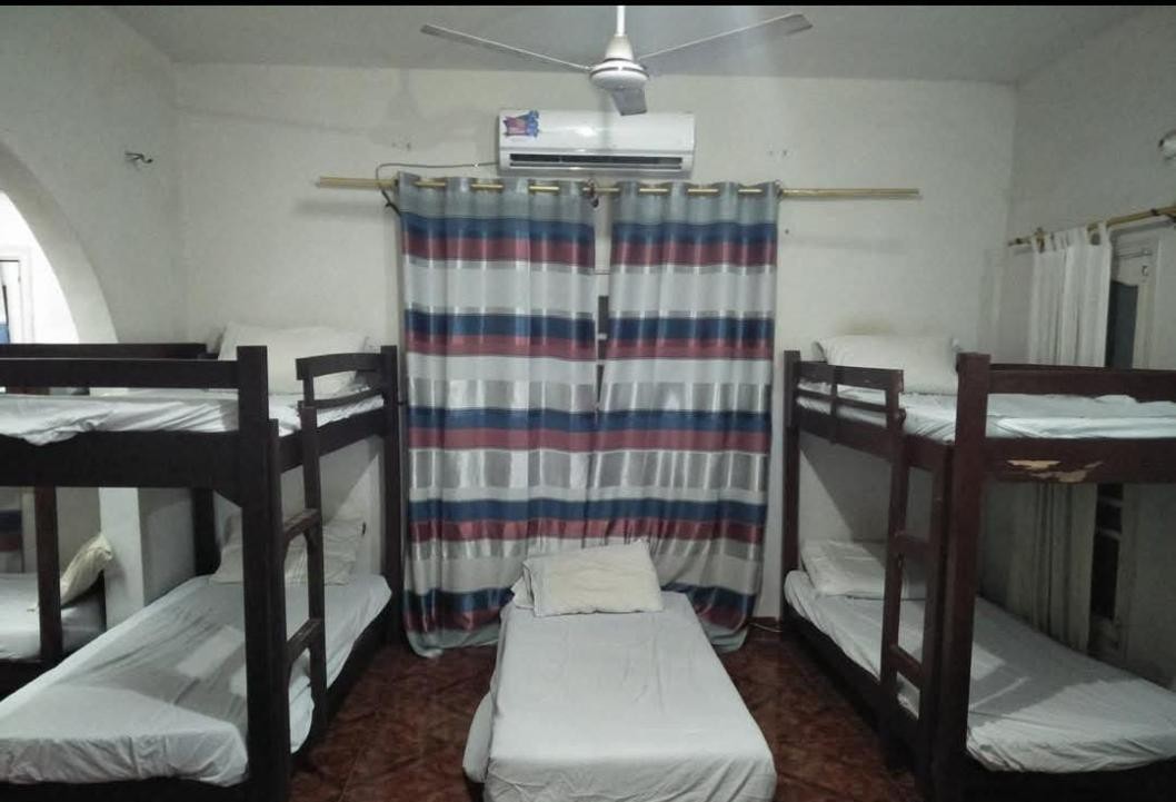TSR Hostel (Gulshan-e-Iqbal), photo 4