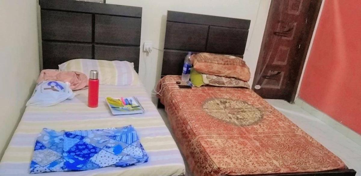 The Paradise Girls Hostel (Gulistan-e-Johar)