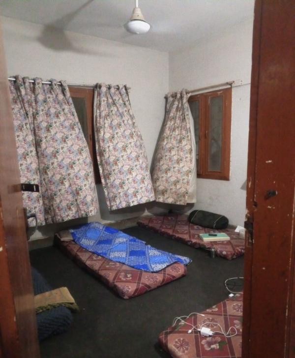 Inayat Boys Hostel (Gulshan-e-Iqbal)