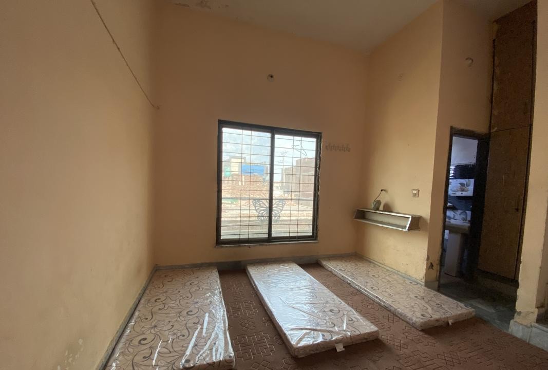Kasana Boys Hostel (Younas Town)