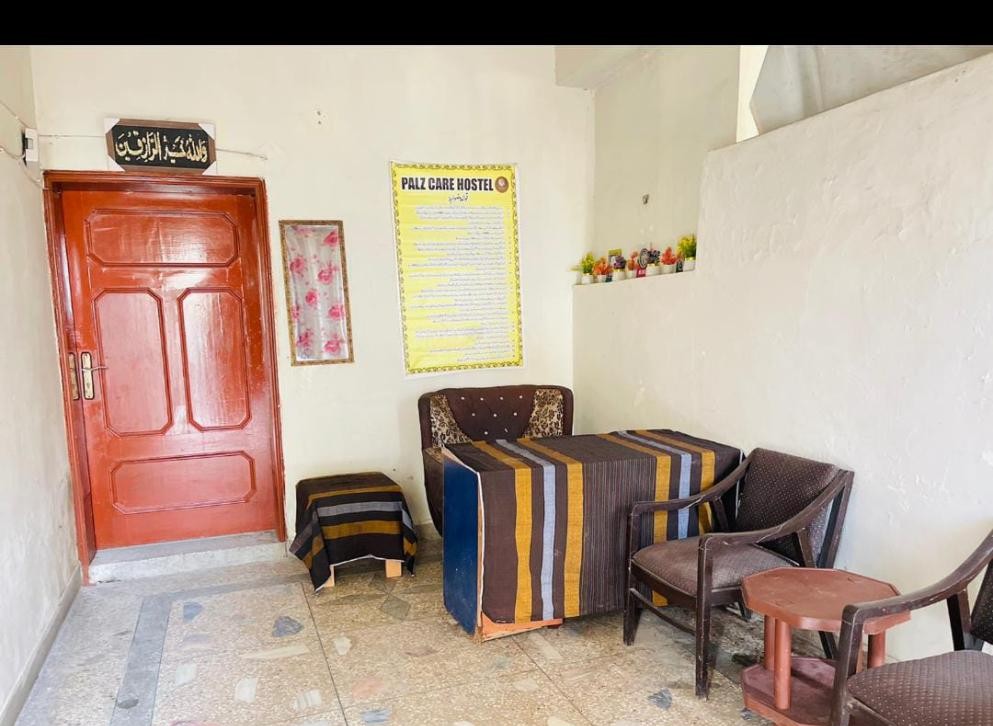 Student Safe Zone - Boys Hostel (Gulberg Road), photo 5