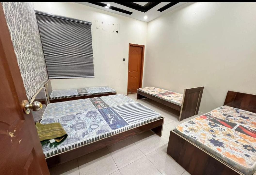 Moomal Girls Hostel (Main Qasimabad Road)